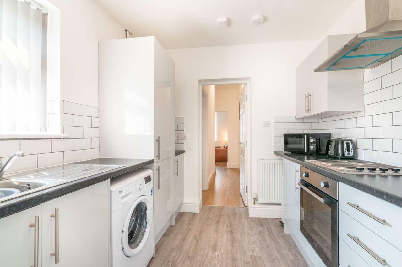 Platform Port Area Apartment 1 With Free Street Parking Kingston upon Hull Bagian luar foto